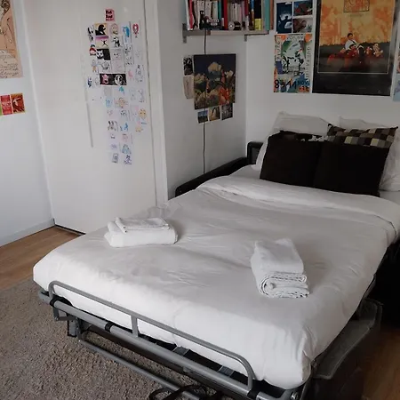 Apartment For 2 - Near Louvre Museum